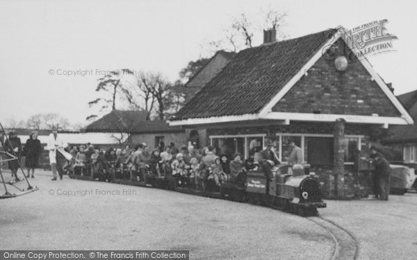 Photo of Chessington, Zoo, Miniature Railway c.1951