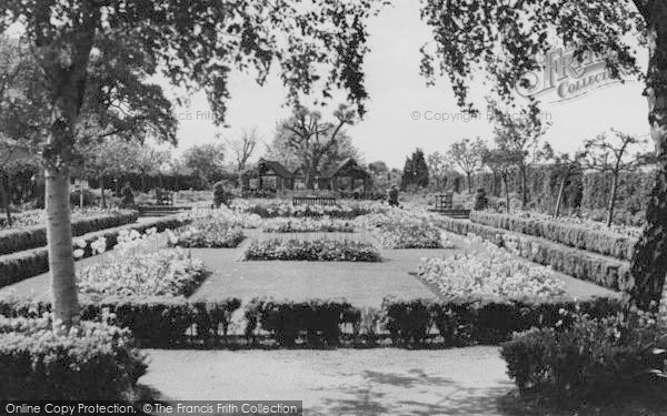 Photo of Chessington, Zoo, The Gardens c.1965