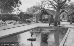 Zoo, The Lily Pond c.1965, Chessington