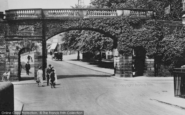 Photo of Chester, Bridge Gate c.1930