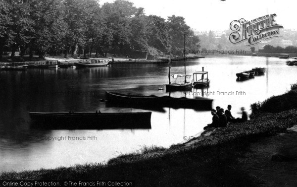 Photo of Chester, The Groves 1888