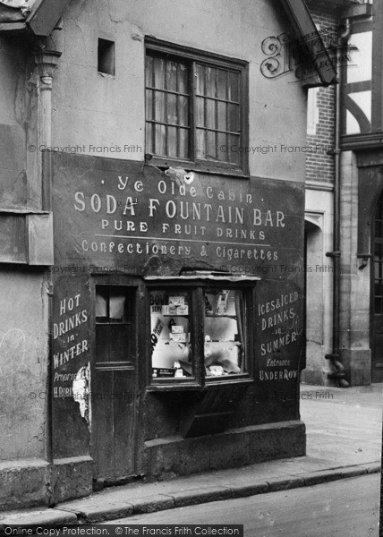 Photo of Chester, Ye Olde Cabin, Soda Fountain Bar 1929
