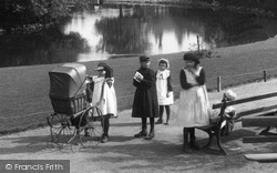 Children In Queen's Park 1902, Chesterfield