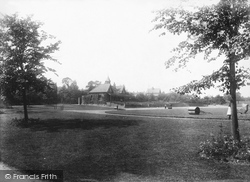 Queen's Park 1902, Chesterfield
