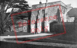 Gatehouse To Bishop's Palace c.1950, Chichester