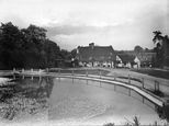Old Crown Inn And Pond 1933, Chiddingfold