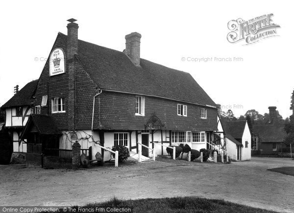 Photo of Chiddingfold, The Old Crown Inn 1933