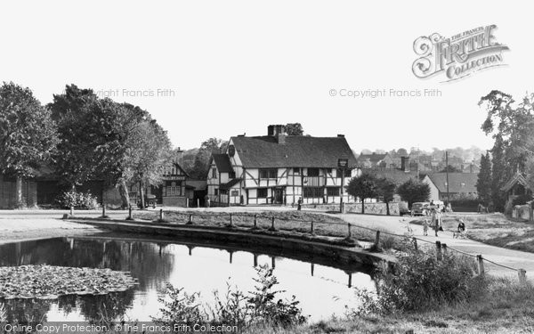 Photo of Chiddingfold, The Pond And Crown Inn c.1955