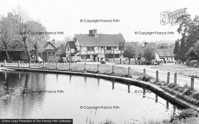 Photo of Chiddingfold, The Pond And Crown Inn c.1960