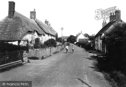 Village 1922, Chideock
