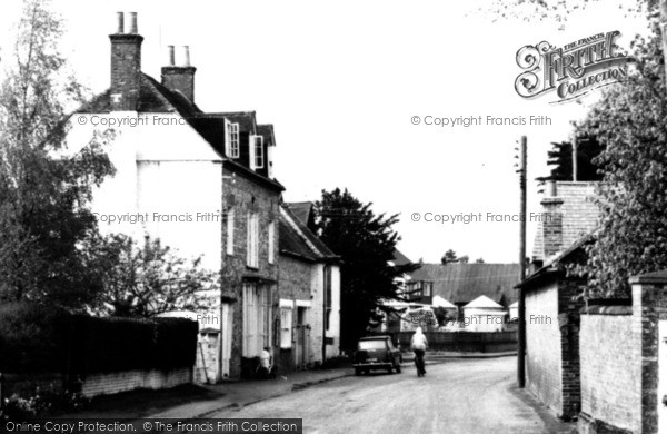 Photo of Chieveley, High Street c.1965