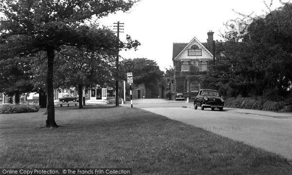 Photo of Chigwell, Bald Hind Hotel c.1960
