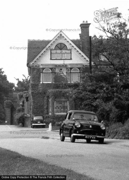 Photo of Chigwell, Bald Hind Hotel c.1960