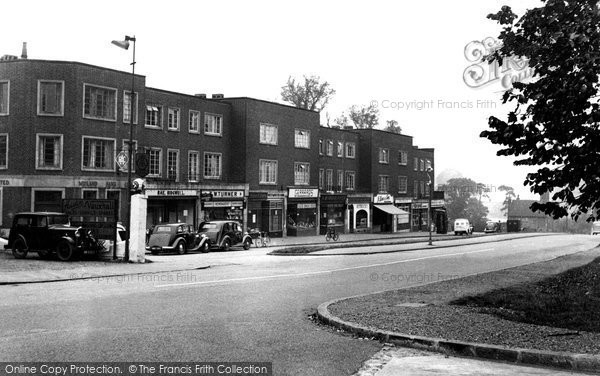 Photo of Chigwell, Brook Parade c.1950