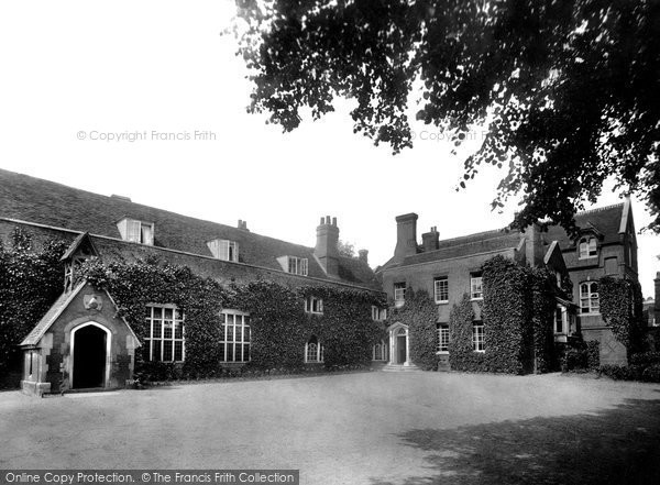 Photo of Chigwell, Chigwell School 1925