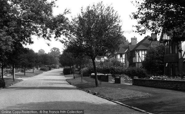 Photo of Chigwell, Meadow Way c.1960