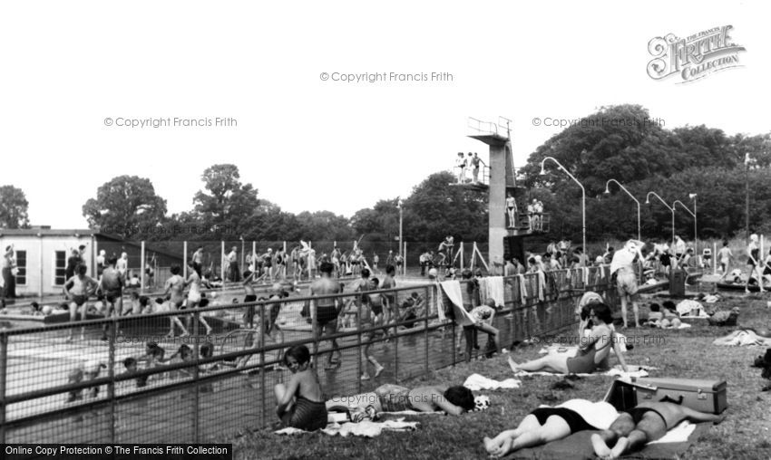 Chigwell, Swimming Pool at Grange Farm Centre c1960