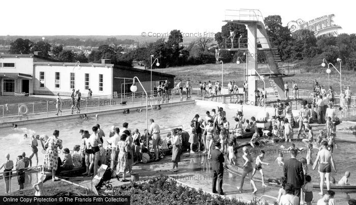 Photo of Chigwell, The Swimming Pool, Grange Farm Centre c.1955