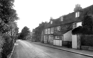 The Village 1925, Chigwell