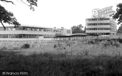 West Hatch School c.1960, Chigwell