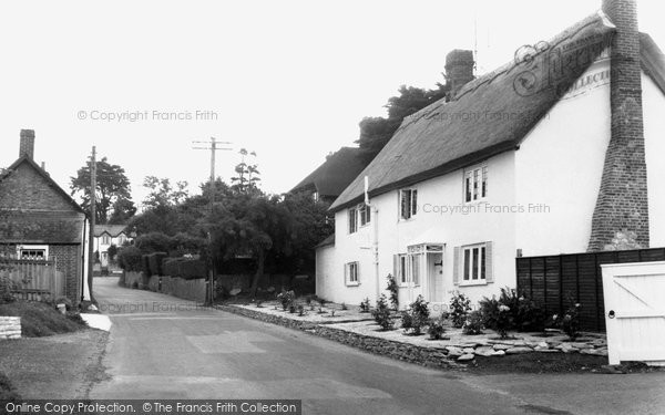 Photo of Child Okeford, Shillingstone Road c.1965