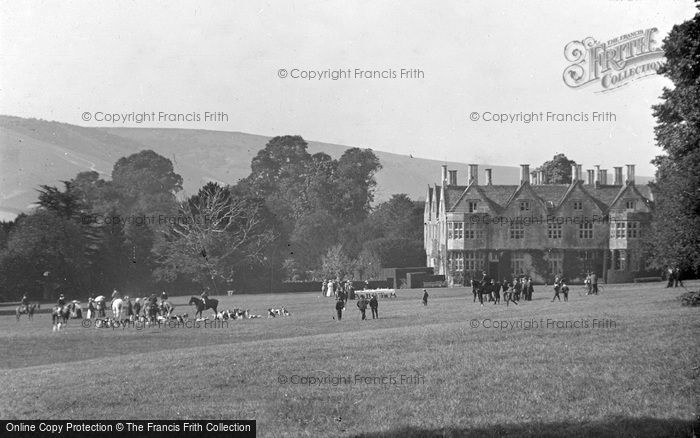 Photo of Child Okeford, The Hunt Meet, Hanford House c.1900