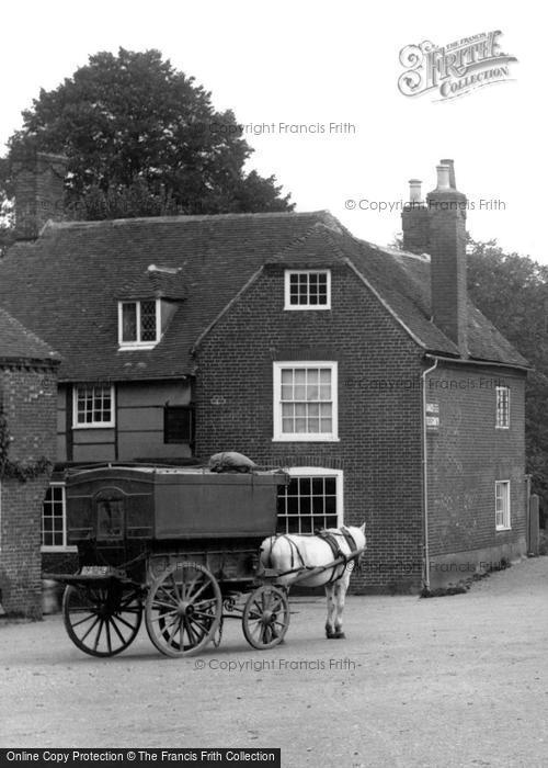 Photo of Chilham, Horsedrawn Wagon In The Square 1903