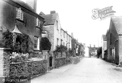 Village 1904, Chillington