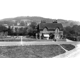 1927, Chilworth