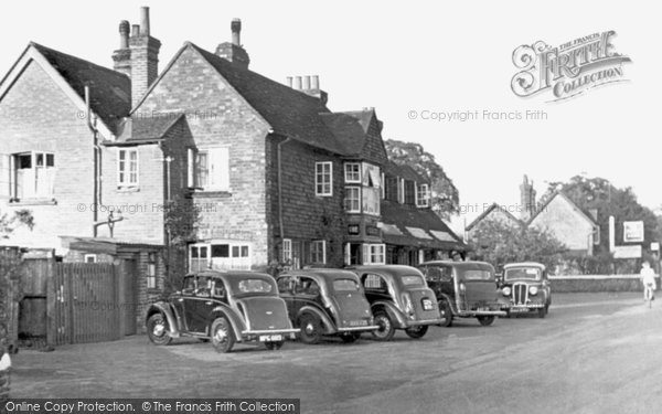 Photo of Chilworth, The Percy Arms c.1955