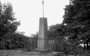 Chingford, Pole Hill, Queen Boadicea's Obelisk 1911