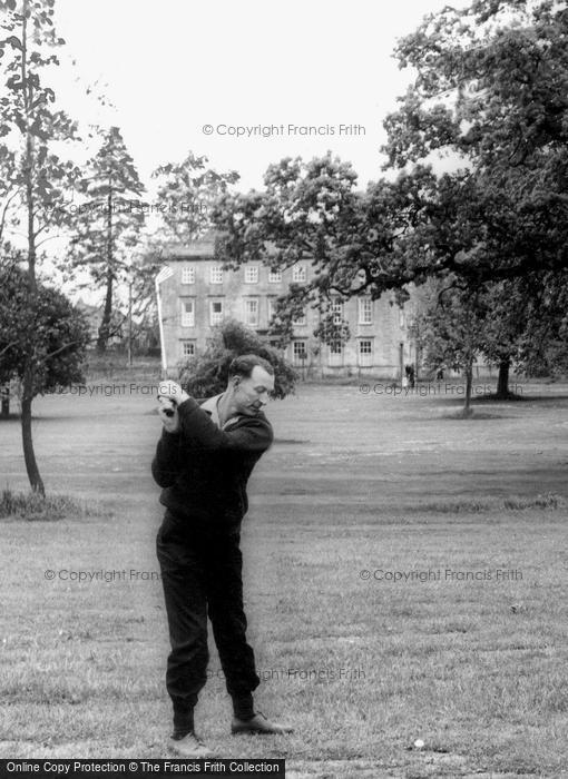 Photo of Chippenham, Golfer At Monkton Park Golf Course c.1960