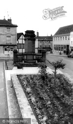 The Memorial c.1960, Chippenham