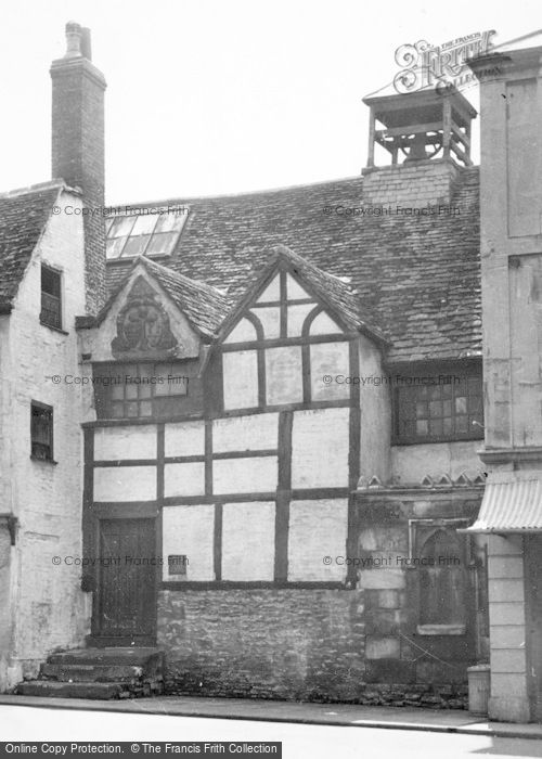 Photo of Chippenham, The Old Town Hall c.1955