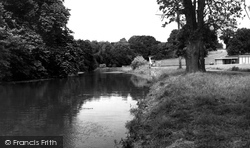The River Avon c.1960, Chippenham