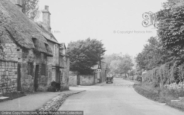 Photo of Chipping Campden, Gainsborough Terrace c.1955