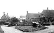 Chipping Campden, Hoo Lane and Back Ends c1955