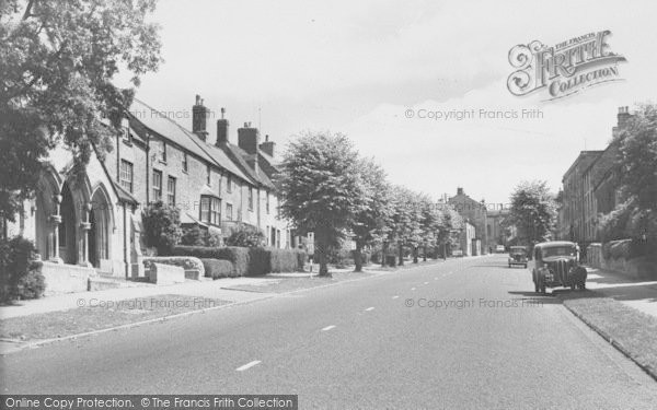 Photo of Chipping Norton, New Street c.1960