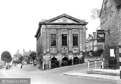 The Town Hall c.1950, Chipping Norton