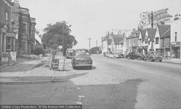 Photo of Chipping Sodbury, Rounceval Street c.1960