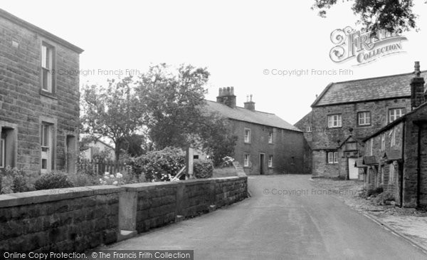 Photo of Chipping, Windy Street And Old School c.1955