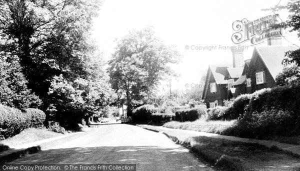 Photo of Chipstead, High Road c.1960