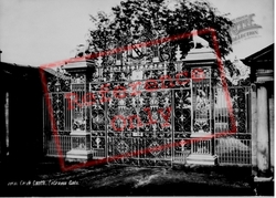 Castle Gates 1888, Chirk