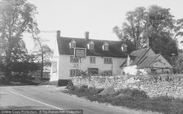 Photo of Chiselhampton, The Coach And Horses c.1955