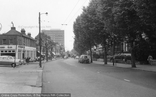 Photo of Chiswick, High Road 1961