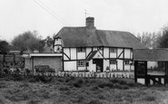 Chobham, Cloche Hat Restaurant c1965