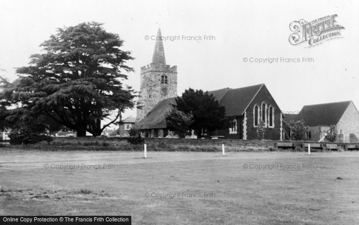 Photo of Chobham, St Lawrence Church c.1960