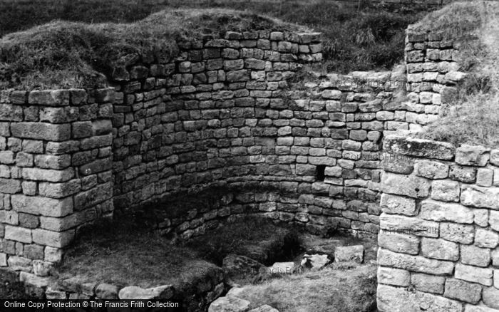 Photo of Chollerford, Chesters Roman Fort, Bath House c.1950