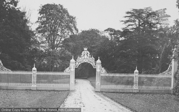 Photo of Cholmondeley, The Castle,  White Gates c.1940