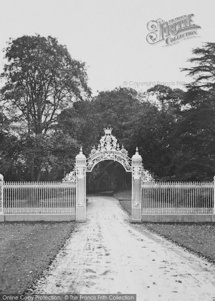 Photo of Cholmondeley, The Castle,  White Gates c.1940
